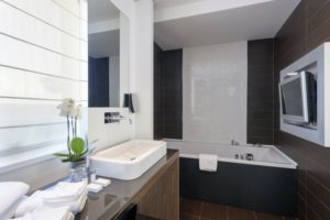 bathroom-remodeling-52-star-construction